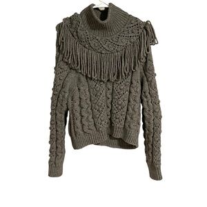 Zara Blogger Fav Size Small 3D Knit Gray Fringe Sweater Chunky Neutral